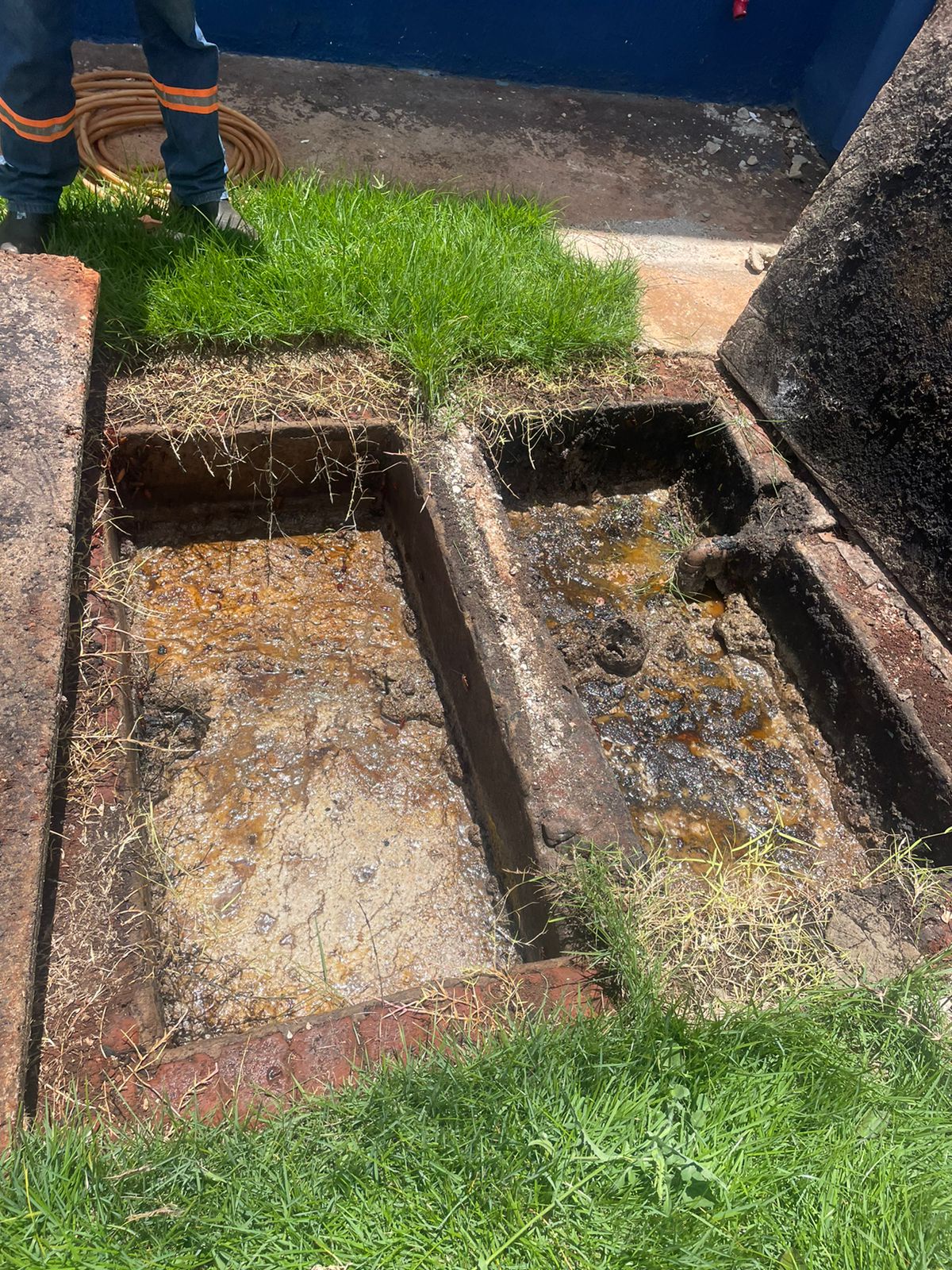 Limpeza de Caixa de Gordura